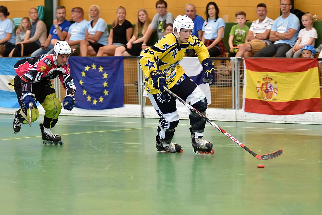 Action shot of an inline hockey game